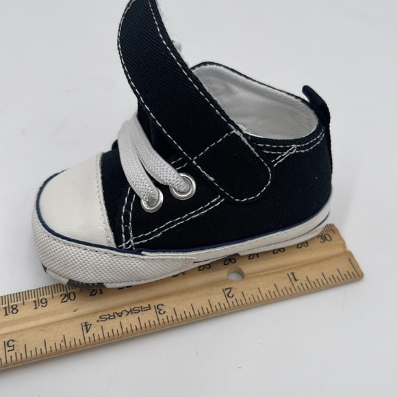 Baby Infant Classic Canvas Baby Shoes Boy Girl Soft Sole size 0 - 3 months - Picture 9 of 10
